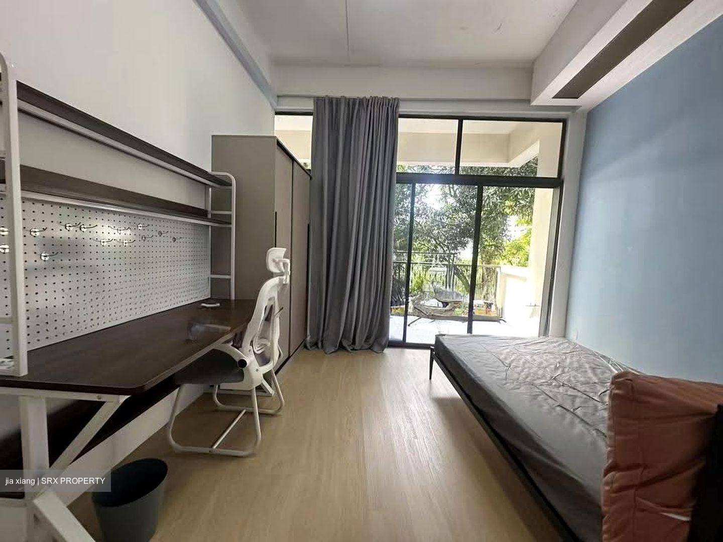 Lakepoint Condominium (D22), Condominium #626031321